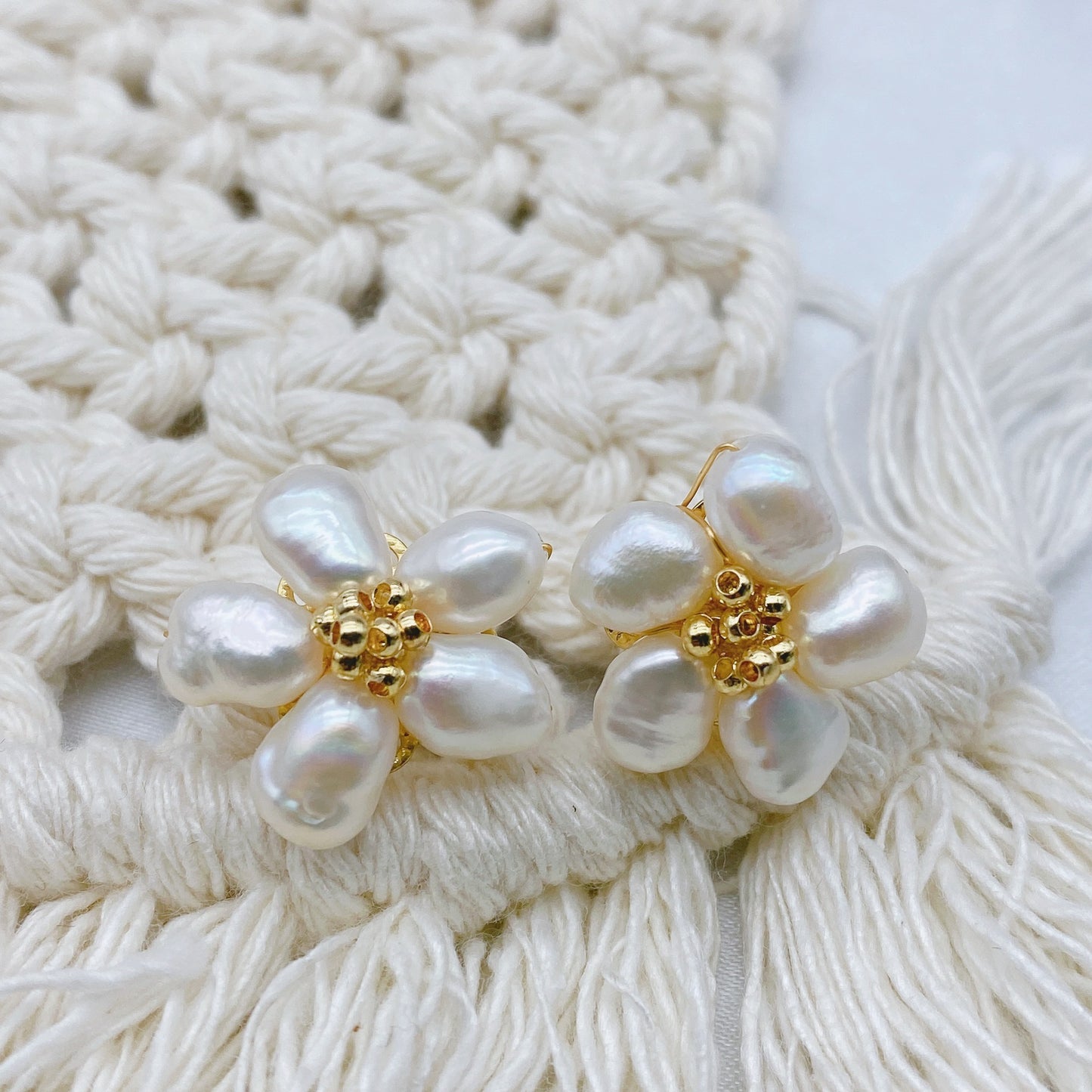 Special-shaped freshwater baroque pearl petal pearl earrings ancient style retro earrings temperament versatile earrings